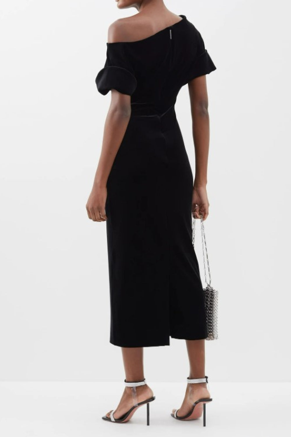 Yecheon Black Dress