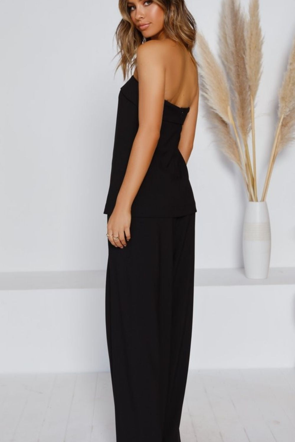 Straight Cut Black Long Top