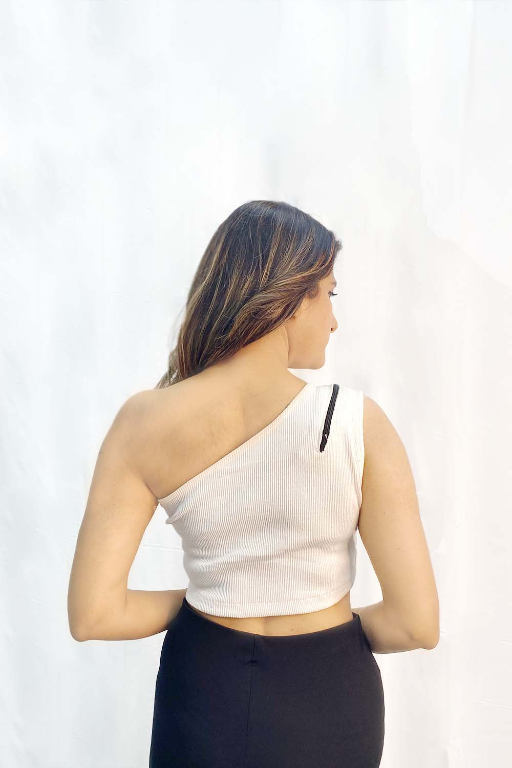 Harmonious White Top