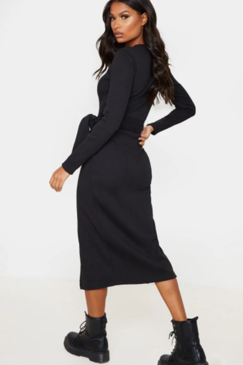 Round Full Sleeves Black Midi Dress