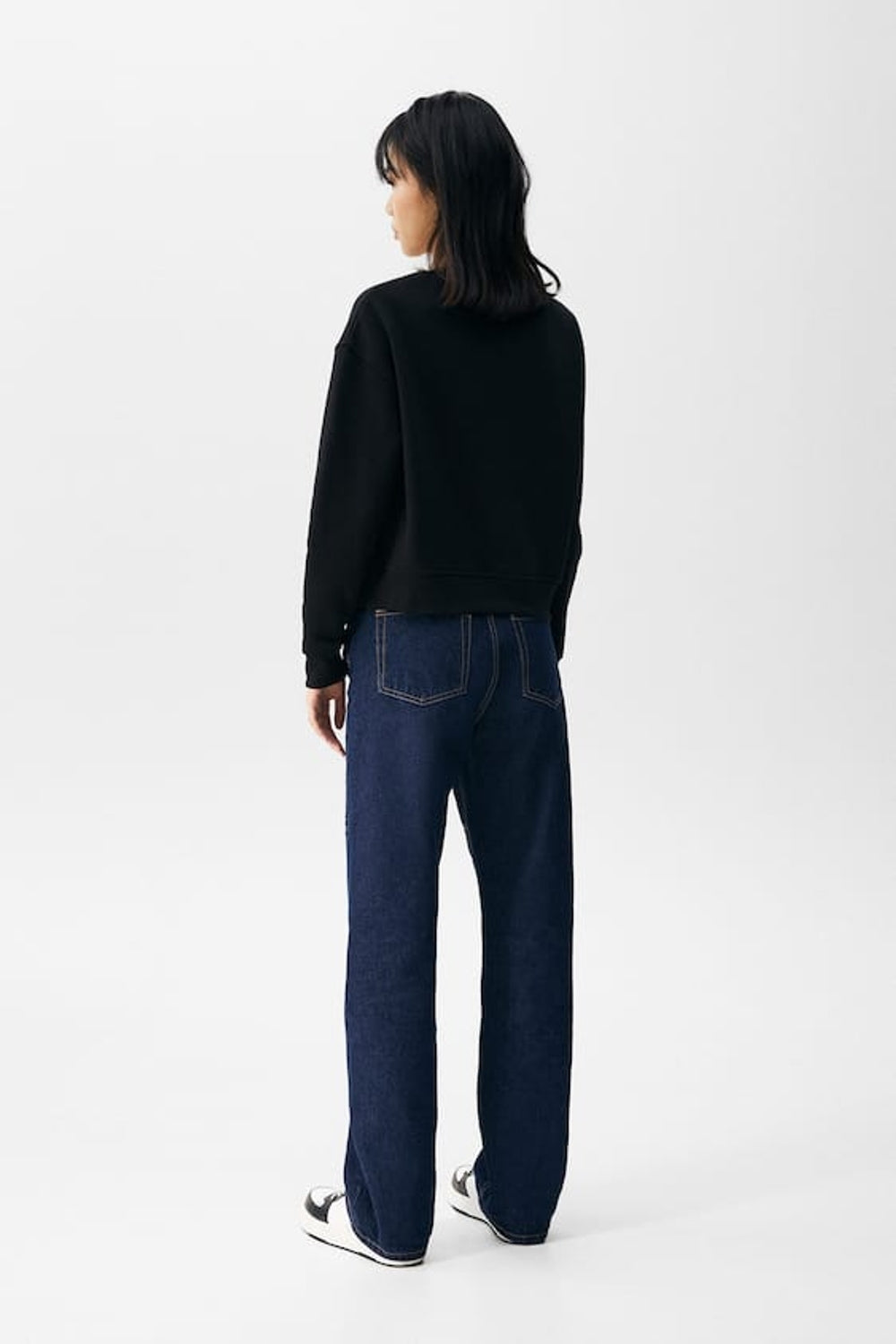Basic Black Colored Round Neck Sweatshirt